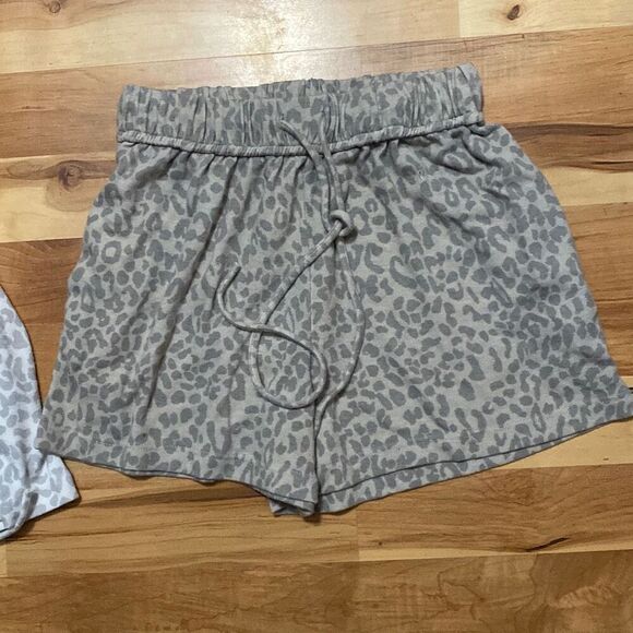 Oddy Leopard Print Drawstring Shorts Size Small Lot Of 2 - Picture 9 of 9